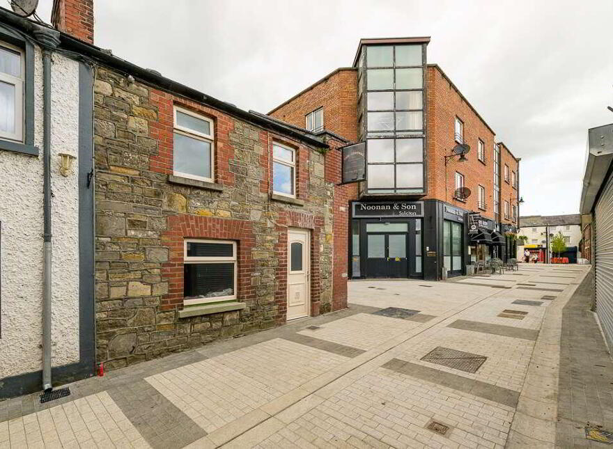 4 Old Cornmarket, Co. Meath 4 Old Cornmarket, Navan Meath, C15A2C5