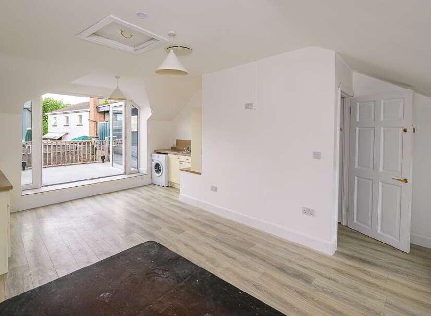 4 Old Cornmarket, Co. Meath 4 Old Cornmarket, Navan Meath, C15A2C5