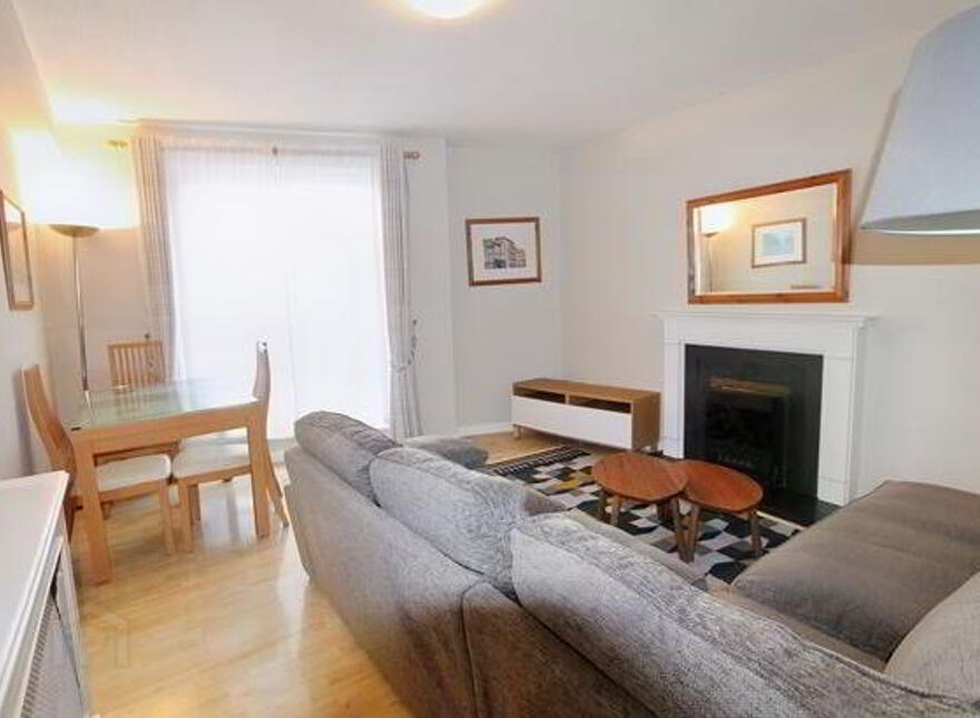 Apartment 5 Ovenden House Dean Court, Christchurch, Dublin, D08EV83