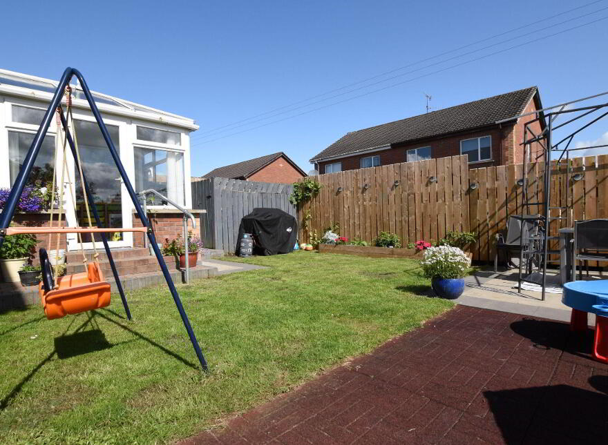 33 Ashcroft Close, Ballinderry Lower, Lisburn, BT28 2AZ