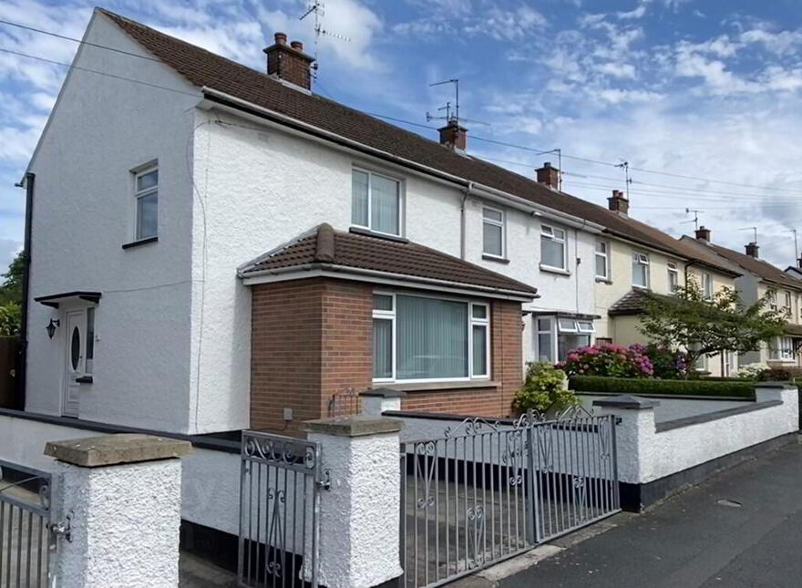 16 Westland Road, Portadown, BT62 4DE photo