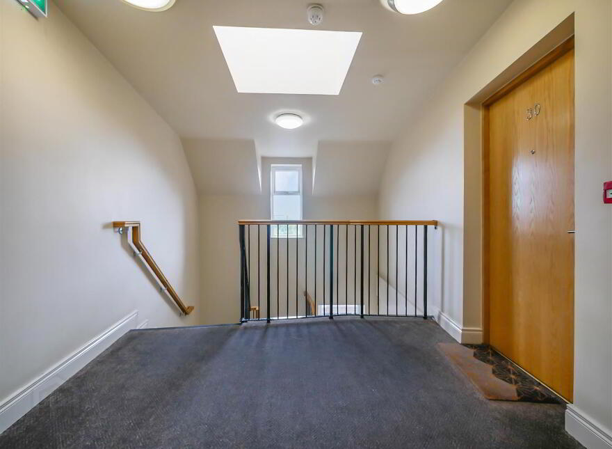 Apt 30, 4 Bell Towers South, Ravenhill / Ormeau, Belfast, BT6 0GR