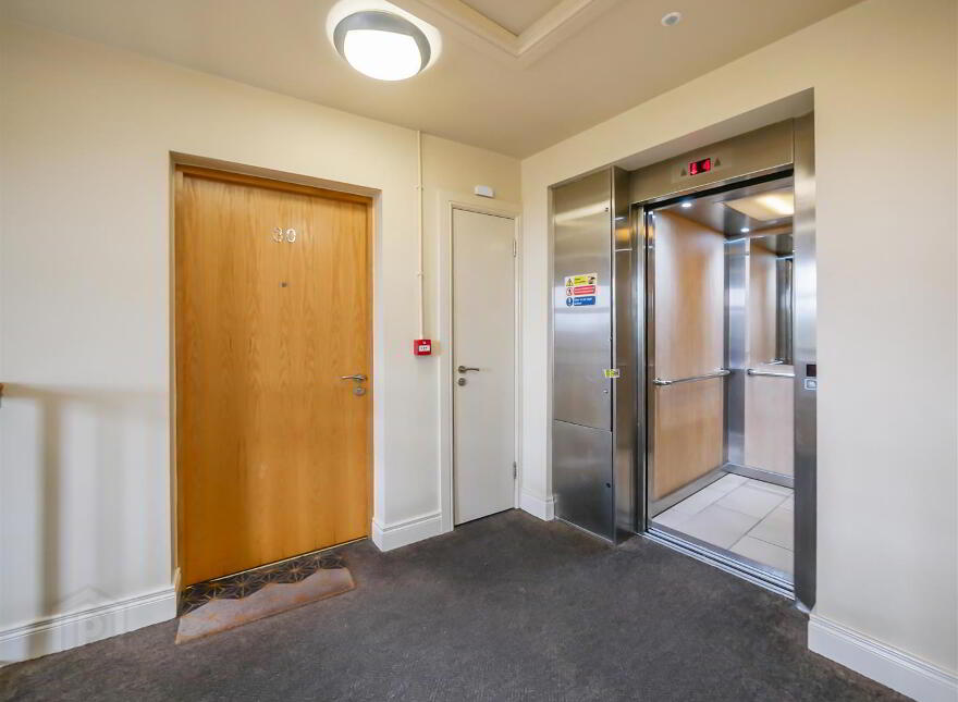 Apt 30, 4 Bell Towers South, Ravenhill / Ormeau, Belfast, BT6 0GR