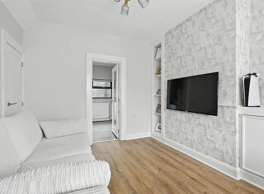 91 Glencairn Street, Belfast, BT13 3LT