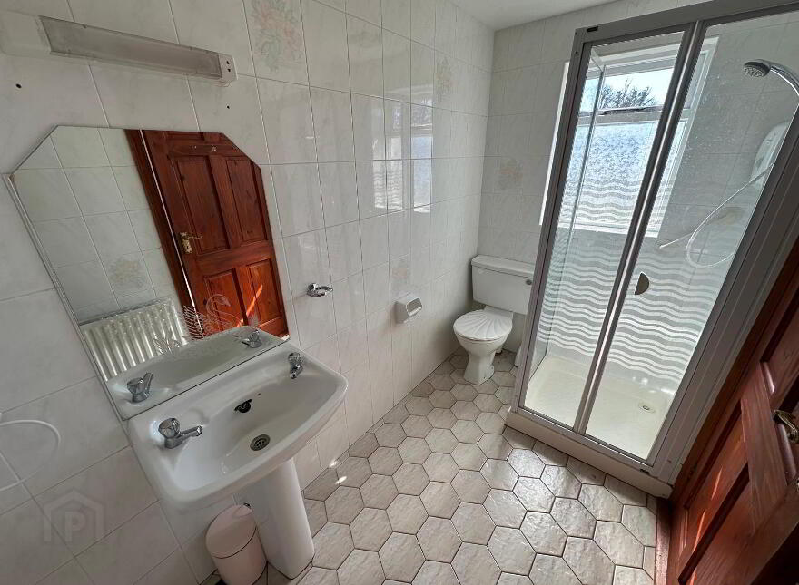 The Mountain Inn, Rockfield, Coolaney, F56WK84
