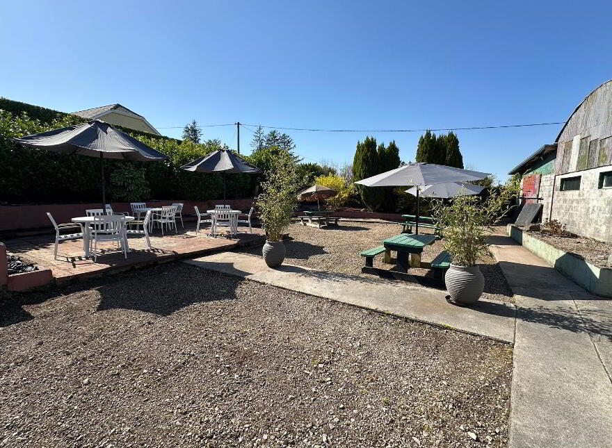 The Mountain Inn, Rockfield, Coolaney, F56WK84