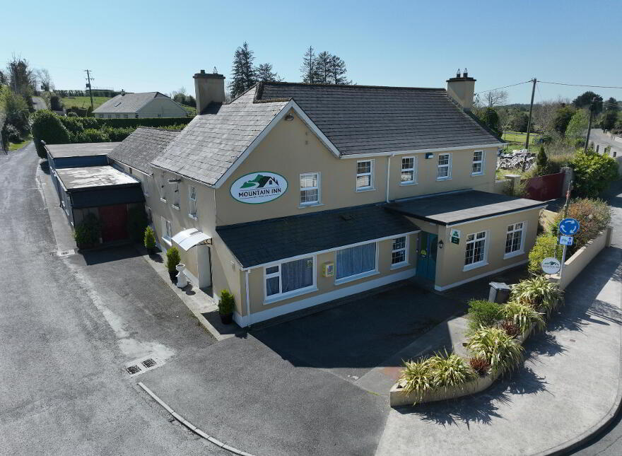 The Mountain Inn, Rockfield, Coolaney, F56WK84
