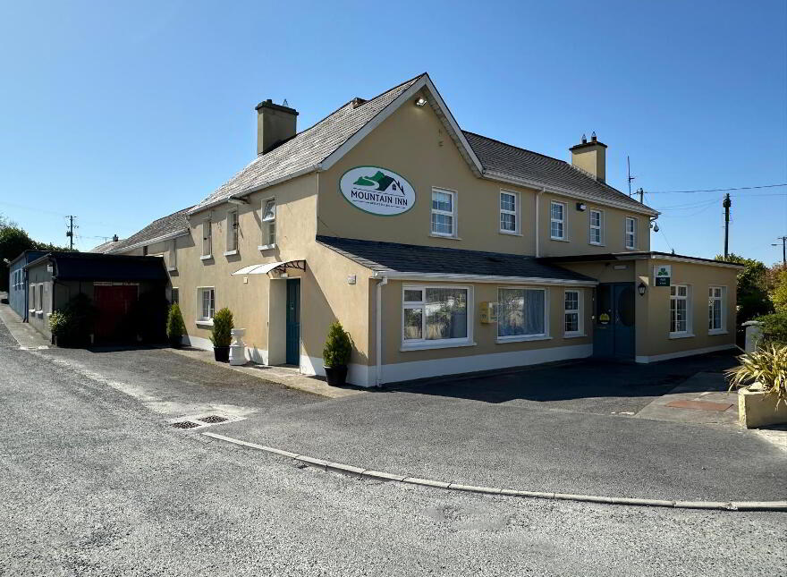 The Mountain Inn, Rockfield, Coolaney, F56WK84