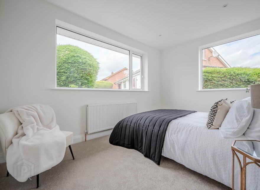16 Ferndene Road, Dundonald, Belfast, BT16 2EW