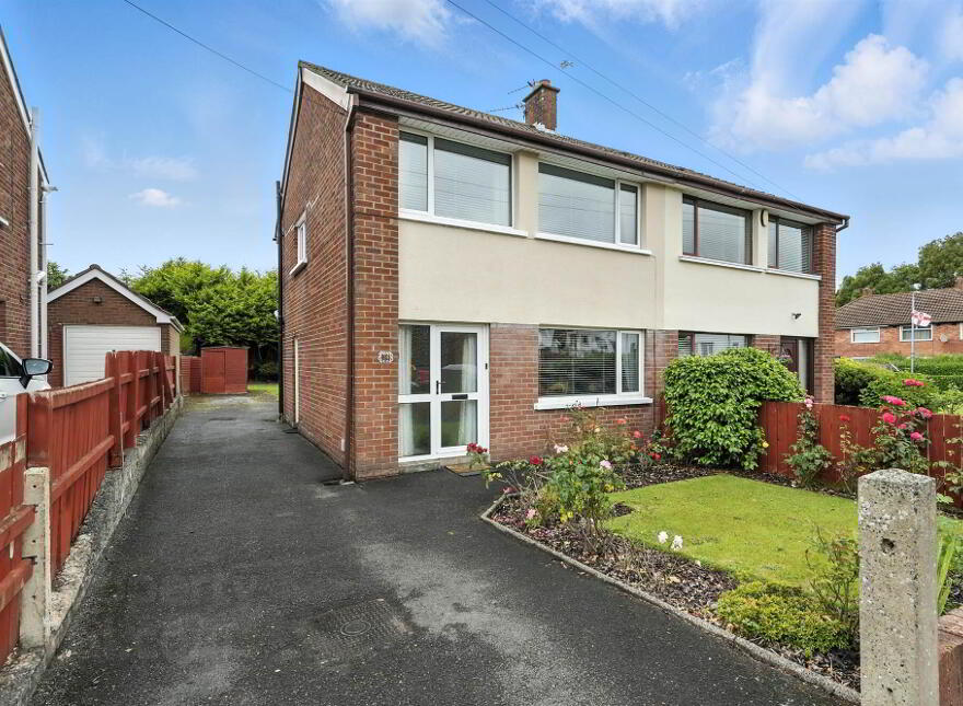 34 Carolhill Drive, Belfast, BT4 2FT photo