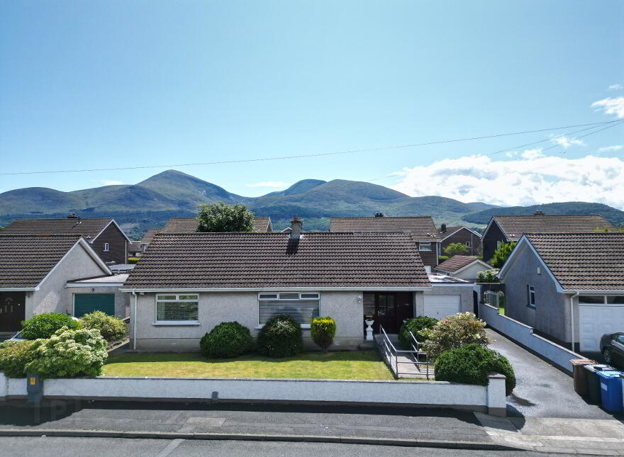 6 Mourne View Road, Newcastle, BT33 0QS