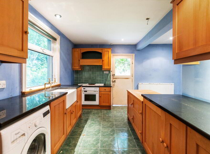 28 Maxwell Road, Bangor, BT20 3SG