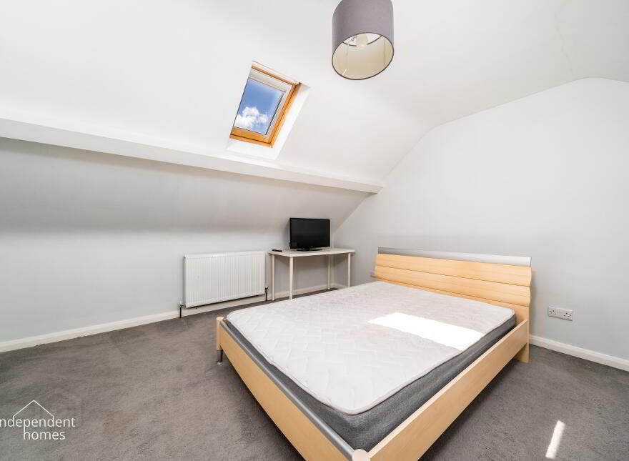 48 The Roddens, Larne, BT40 1QH