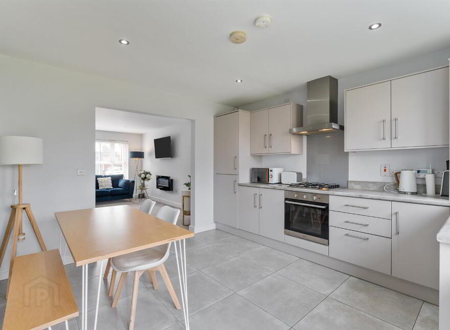 4 Rocklyn Crescent, Donaghadee, BT21 0FY