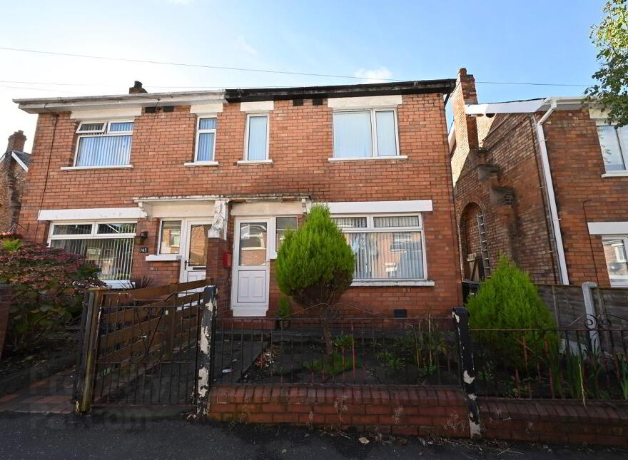 165 Parkgate Avenue, Belfast, BT4 1JD photo