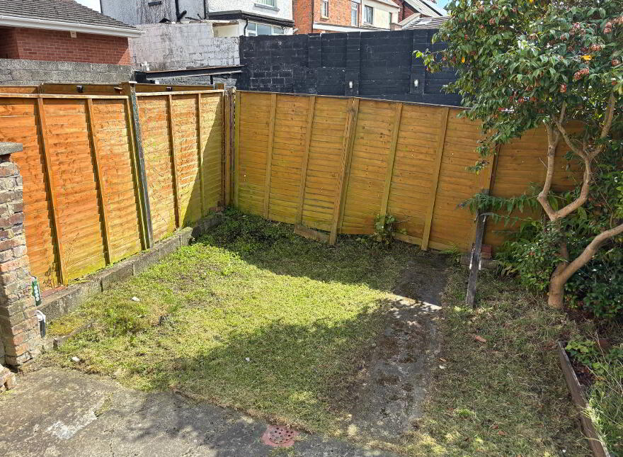 165 Parkgate Avenue, Belfast, BT4 1JD