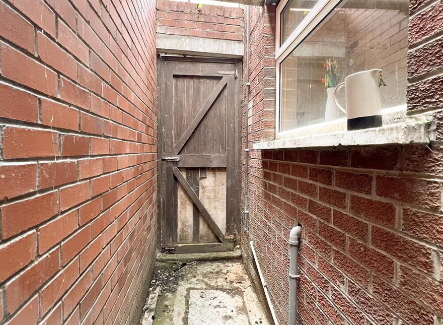 35 Carmel Street, Belfast, BT7 1QE
