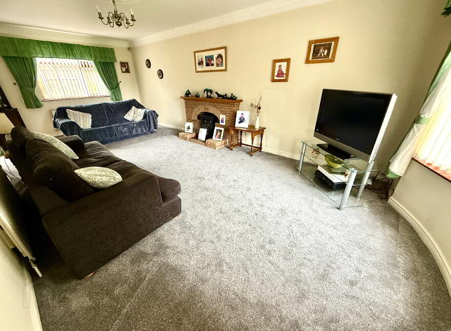 3 Parklands, Limavady Road, L'Derry, BT47 6YS