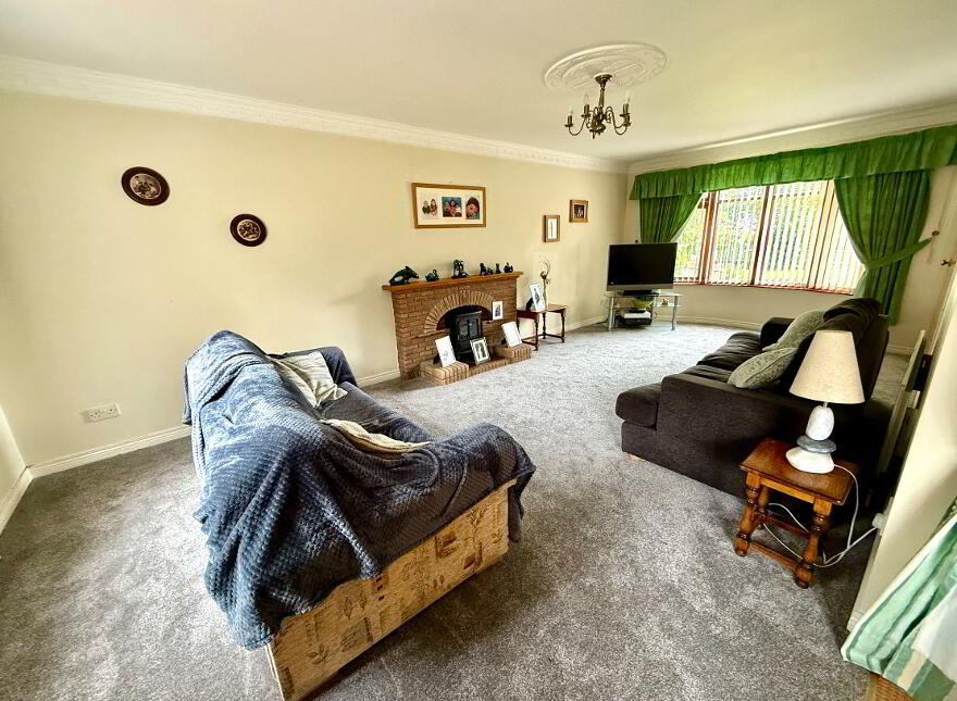 3 Parklands, Limavady Road, L'Derry, BT47 6YS