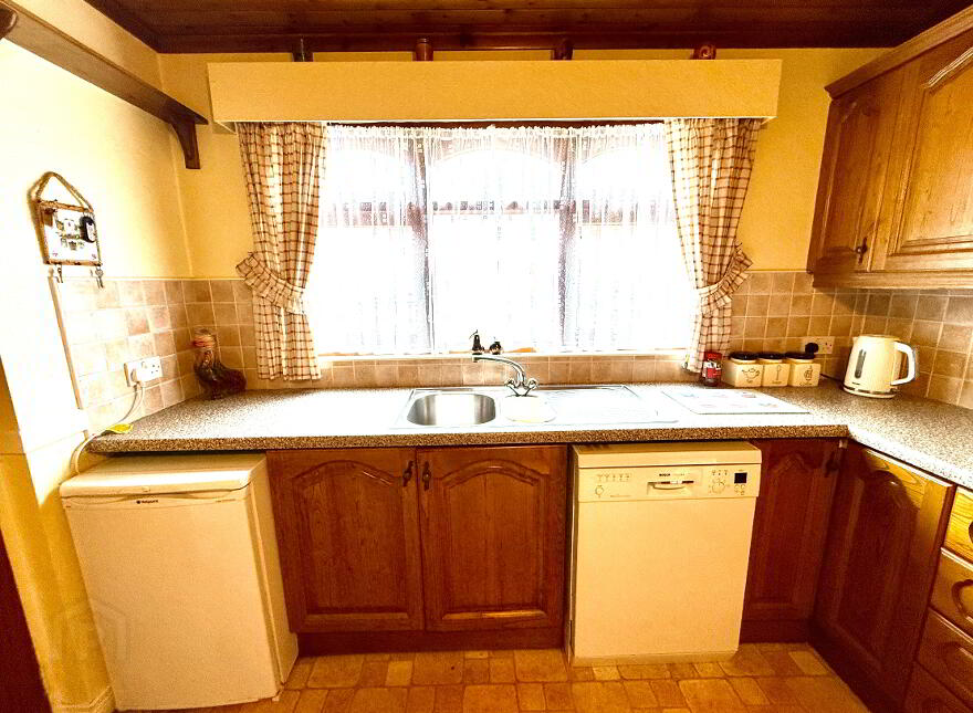 3 Parklands, Limavady Road, L'Derry, BT47 6YS