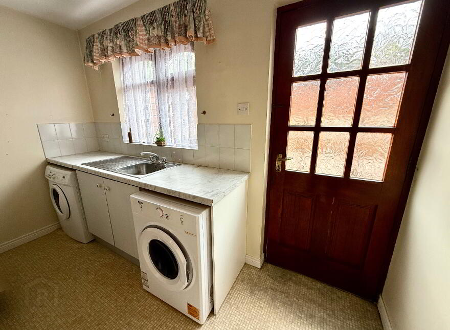 3 Parklands, Limavady Road, L'Derry, BT47 6YS