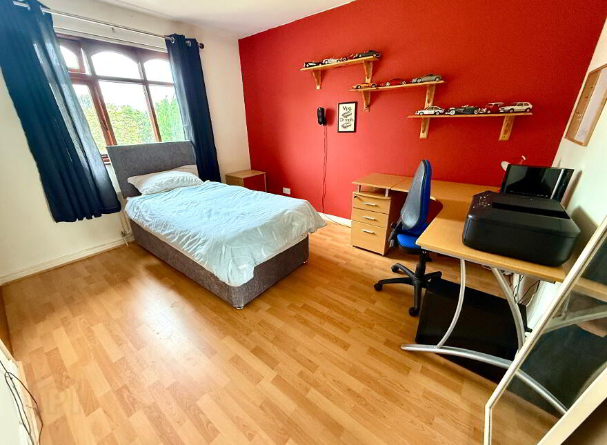 3 Parklands, Limavady Road, L'Derry, BT47 6YS