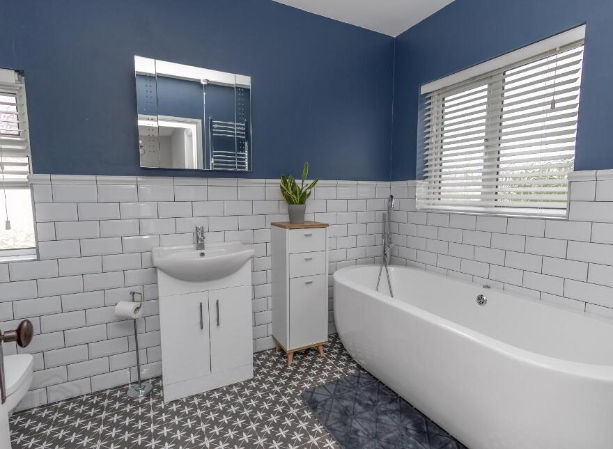 68 Manse Road, Kilkeel, Newry, BT34 4BN