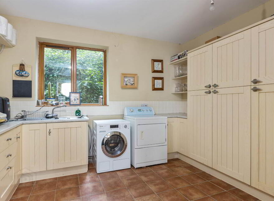 70 Craigdarragh Road, Helens Bay, Bangor, BT19 1UB