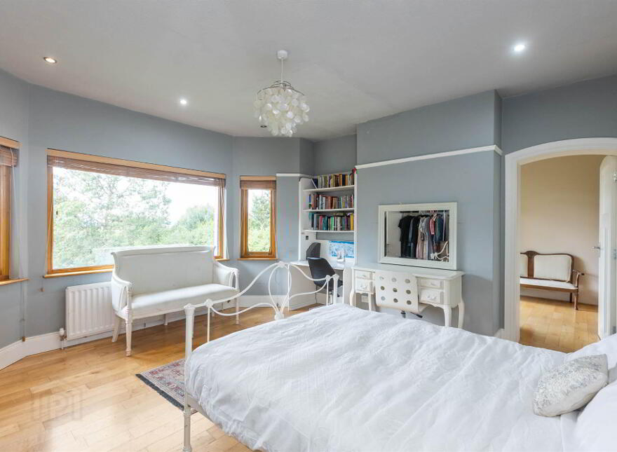 70 Craigdarragh Road, Helens Bay, Bangor, BT19 1UB