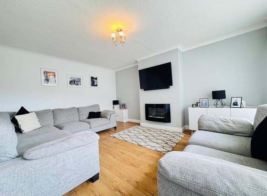 33 Kings Crescent, Doagh Road, Newtownabbey, BT37 0DH