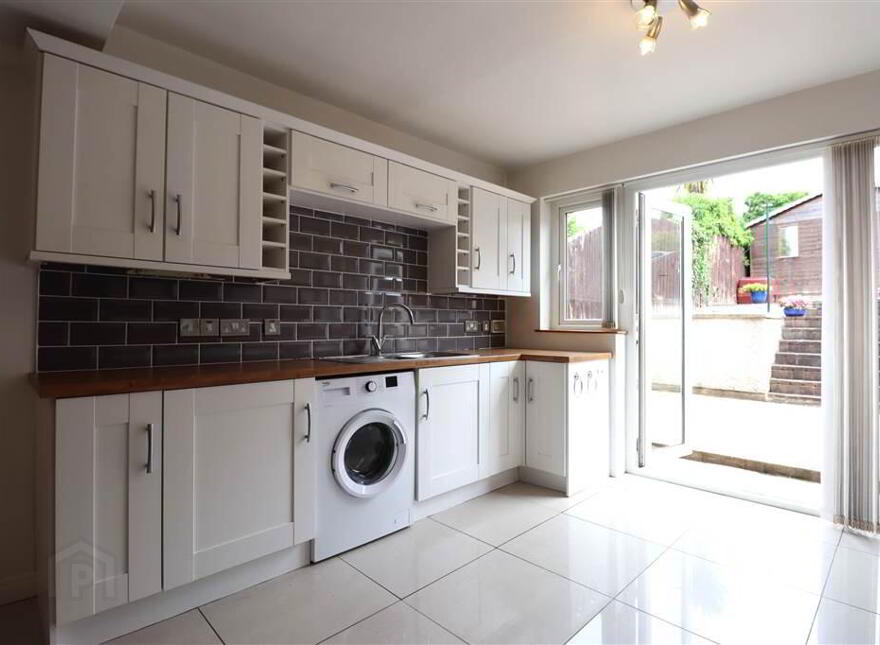 57 Young Street, Lisburn, BT27 5EA