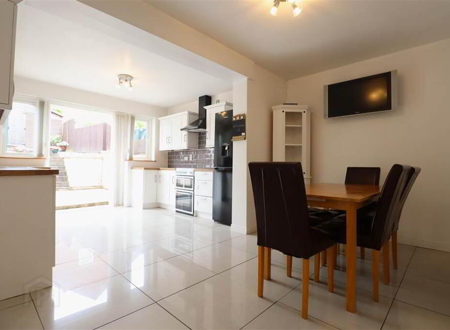 57 Young Street, Lisburn, BT27 5EA