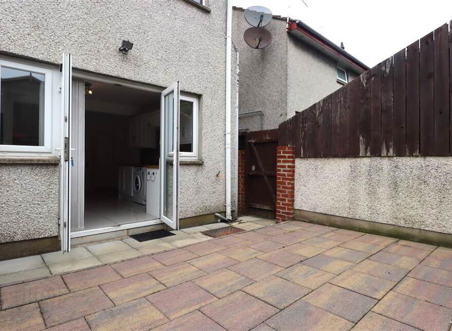 57 Young Street, Lisburn, BT27 5EA