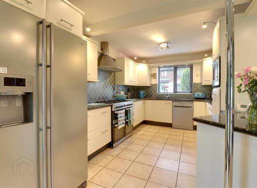 8 Newtown Vale, Newtownards, BT23 7GR
