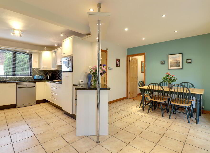 8 Newtown Vale, Newtownards, BT23 7GR
