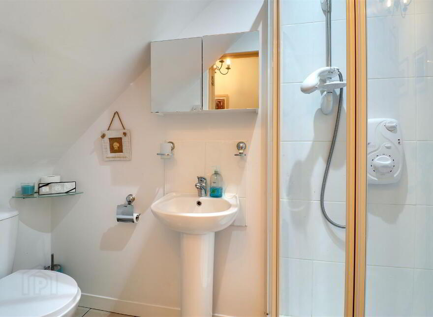 8 Newtown Vale, Newtownards, BT23 7GR