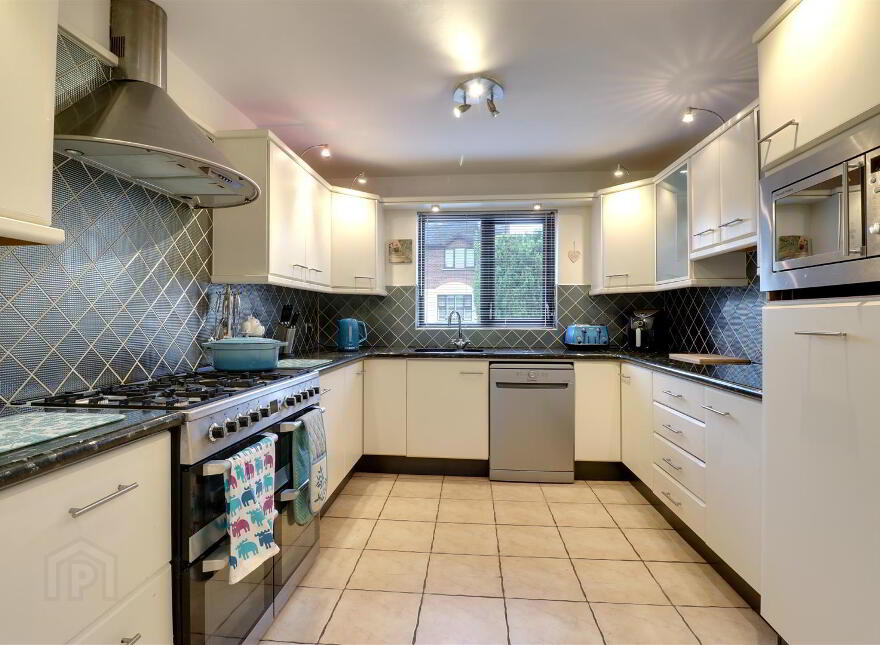 8 Newtown Vale, Newtownards, BT23 7GR