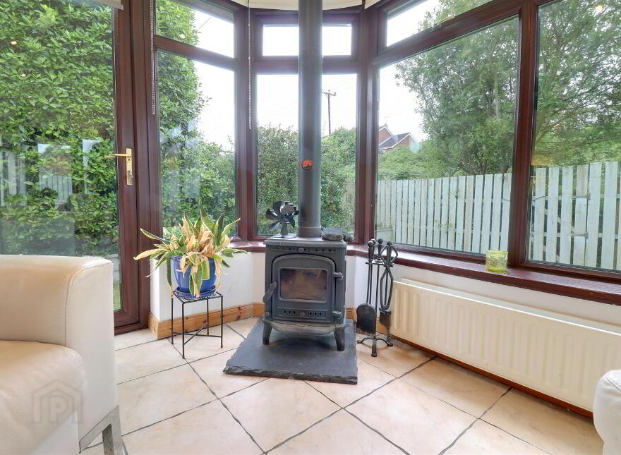 8 Newtown Vale, Newtownards, BT23 7GR