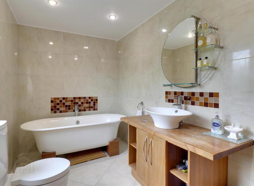 8 Newtown Vale, Newtownards, BT23 7GR