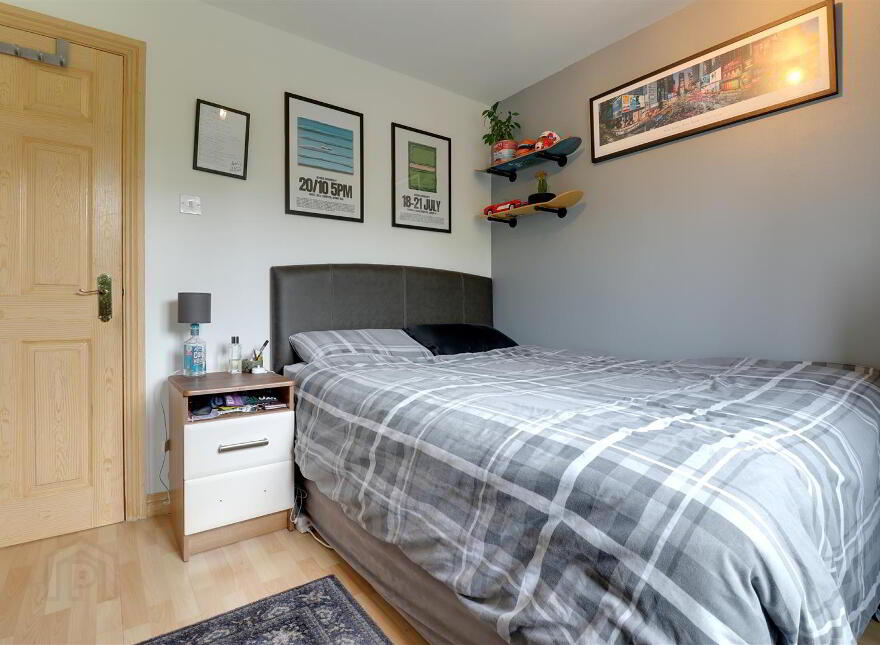 8 Newtown Vale, Newtownards, BT23 7GR