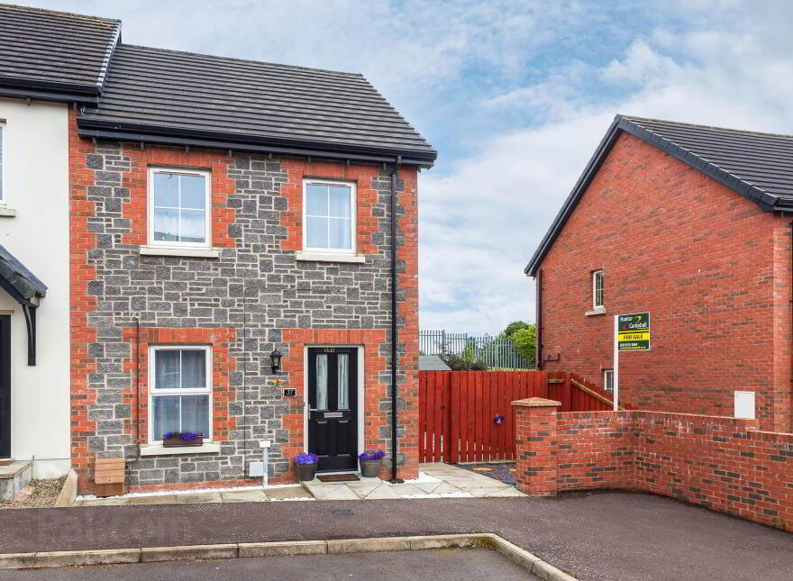 37 Ballyveigh Avenue, Antrim, BT41 2GX photo