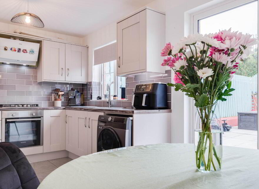 37 Ballyveigh Avenue, Antrim, BT41 2GX