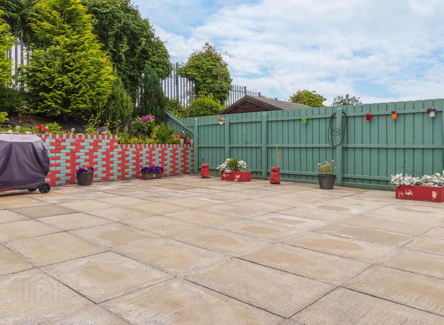 37 Ballyveigh Avenue, Antrim, BT41 2GX