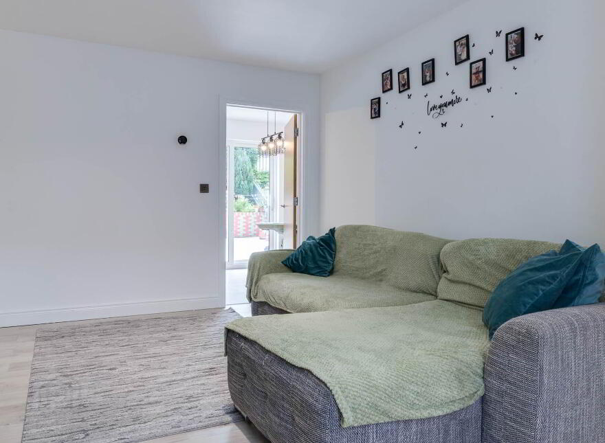 37 Ballyveigh Avenue, Antrim, BT41 2GX