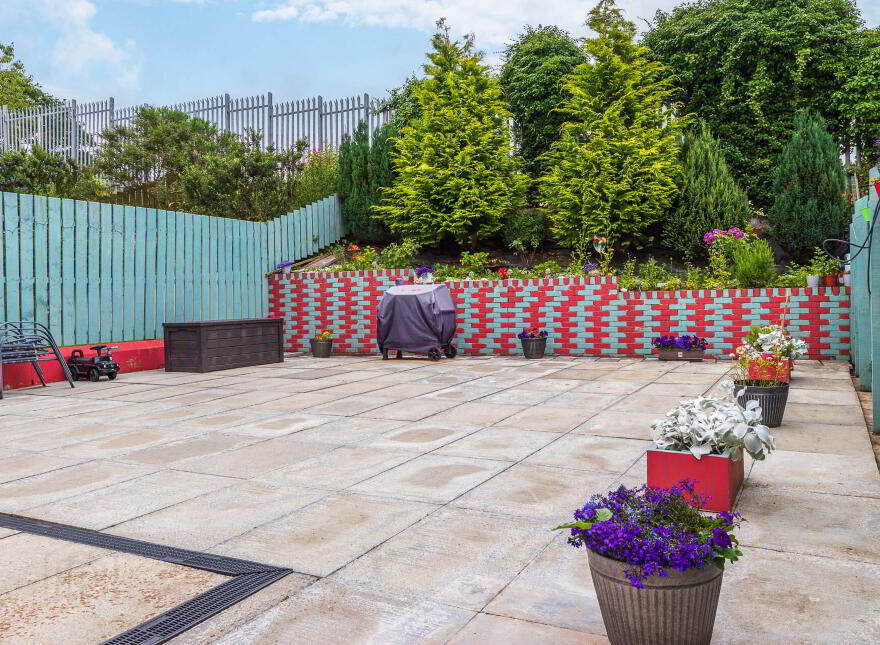 37 Ballyveigh Avenue, Antrim, BT41 2GX