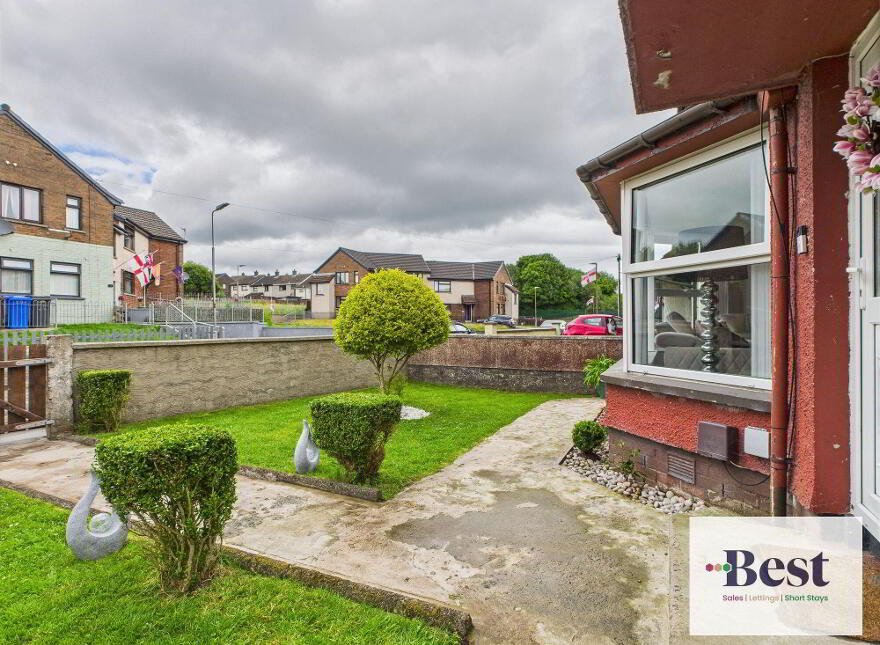 23 Fairway, Larne, BT40 2BB