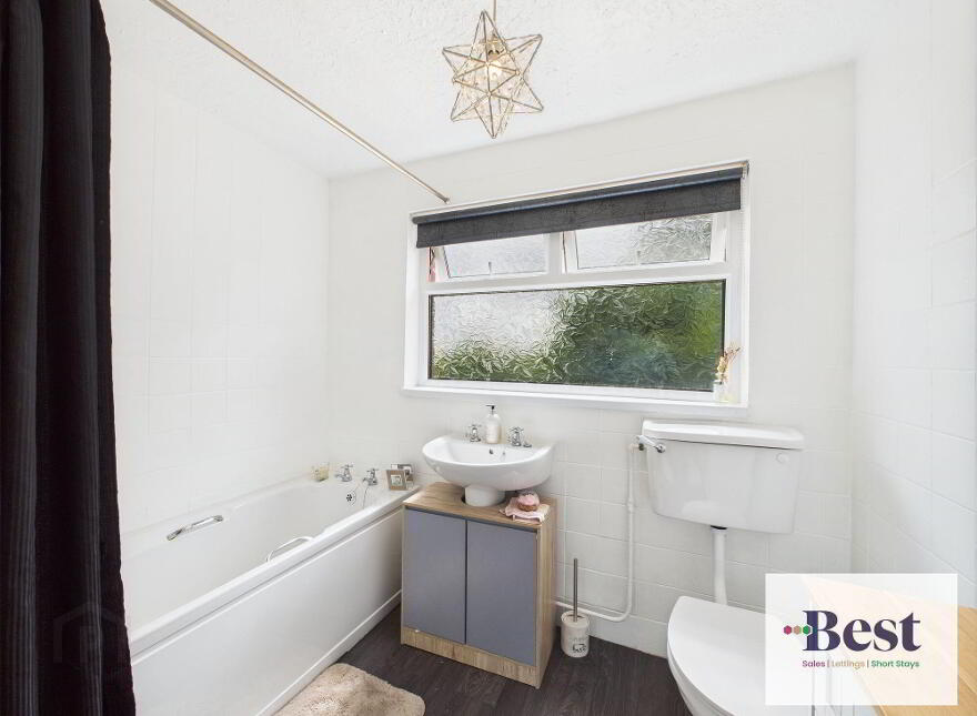 23 Fairway, Larne, BT40 2BB