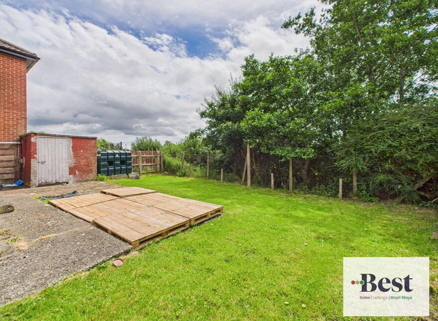 23 Fairway, Larne, BT40 2BB