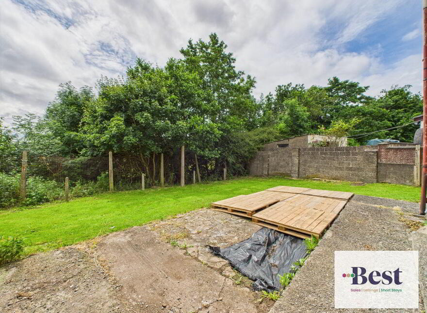 23 Fairway, Larne, BT40 2BB