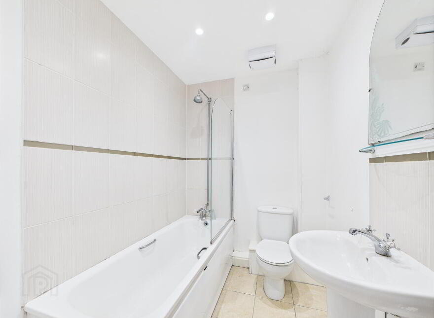 Apt 16 Quay Gate, 19 Station Street, Belfast, BT3 9DA